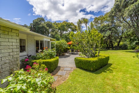 286 Main Road North, Waikanae