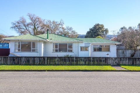 4 Waite Street, Featherston