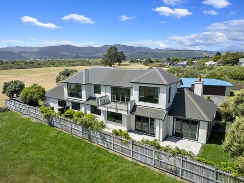 8 Avion Terrace, Raumati Beach, Paraparaumu