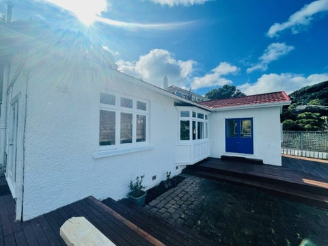 52 Tio Tio Road, Miramar, Wellington