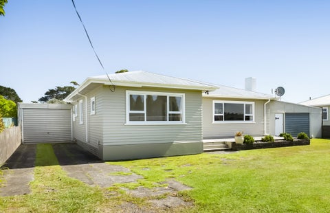 382 South Road, Omata, New Plymouth