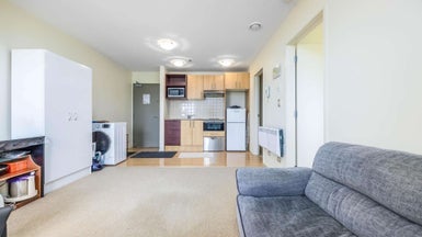 6C/17 Crown Lynn Place, New Lynn, Auckland