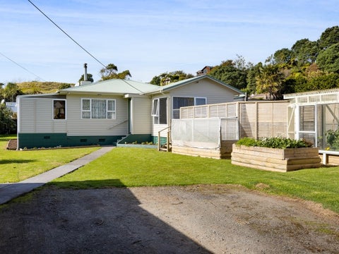 42 Whakapaki Street, Urenui, Urenui