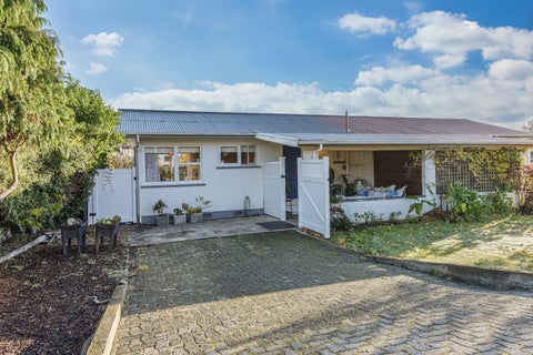 2/56 Golf Road, Tahunanui, Nelson