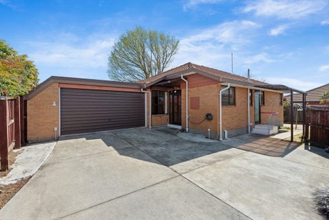 2/12 Algie Place, Avonhead, Christchurch
