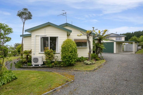 16 Rowena Crescent, Motuoapa, Turangi