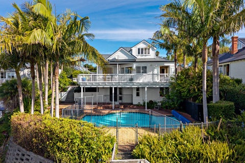 46 Waterview Road, Stanley Point, Auckland