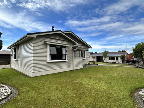 25 Gow Street, Ross