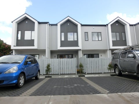 8/66 Swanson Road, Henderson, Auckland