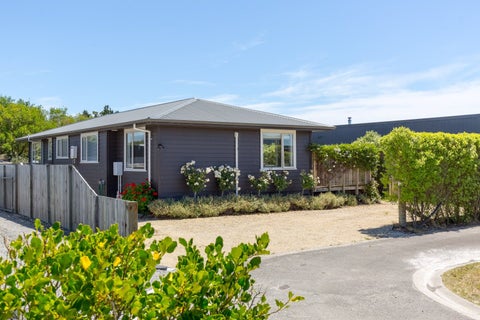 5 Tuscan Lane, Martinborough