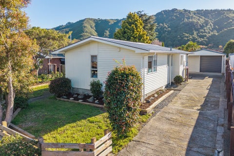 84 Pasadena Crescent, Totara Park, Upper Hutt