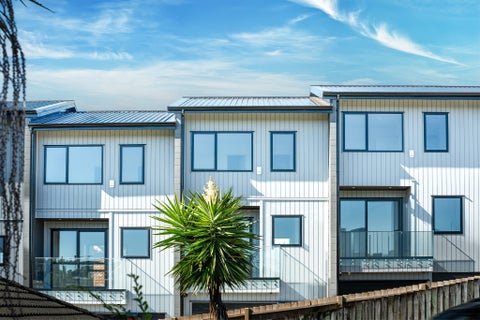 2/21 Valonia Street, New Windsor, Auckland