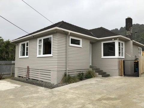 217 Wellington Road, Wainuiomata, Lower Hutt