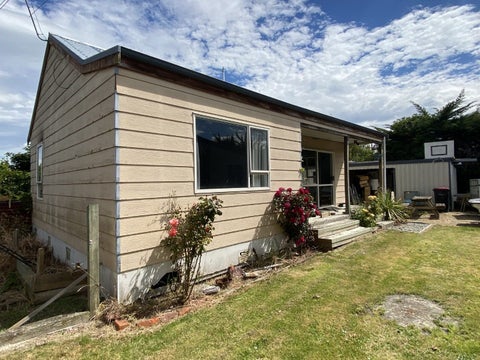 21 Church Street, Winton, Winton