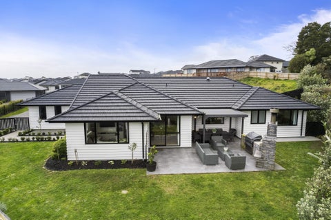13 Te Aparangi Crescent, Papakura, Papakura