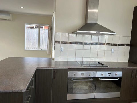 5 Dumfries Place, Pyes Pa, Tauranga
