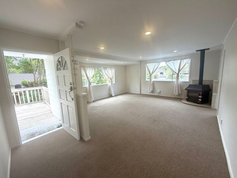 39 Onedin Place, Titirangi, Auckland