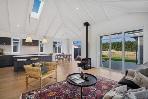 105 Burdon Loop, LAKE HAWEA