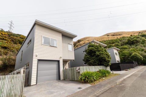 36G Erlestoke Crescent, Churton Park, Wellington