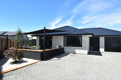 15 Lakeland Avenue, Twizel, Twizel
