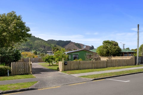 1 Seddon Street, Waikanae