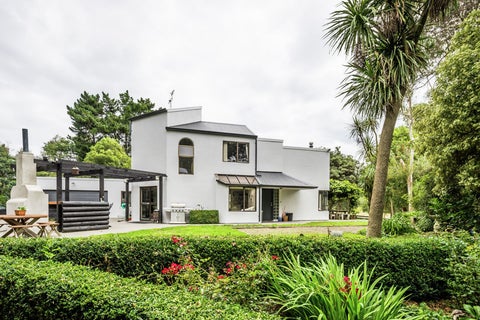 22 Killalea Place, Paraparaumu