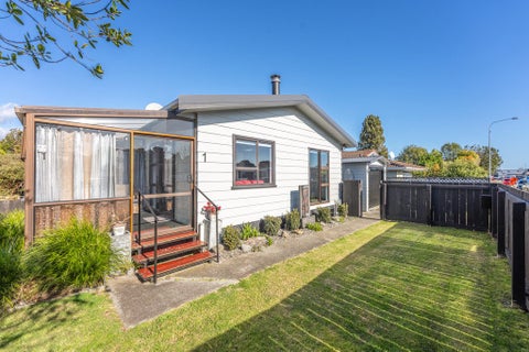 14 Hurley Road, Paraparaumu Beach, Paraparaumu