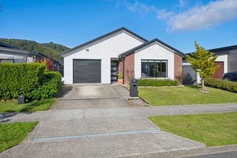 17 Te Kaeaea Crescent, Wallaceville, Upper Hutt