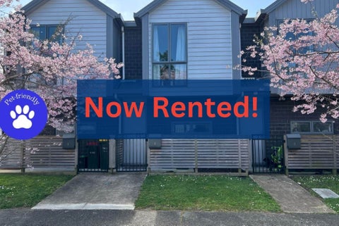 2/21 Moor Avenue, Te Atatu Peninsula, Auckland