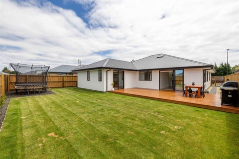 52 Quinn Crescent, Woodend, Woodend