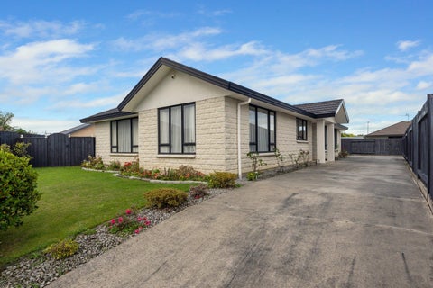 47 Meridian Grove, Kelvin Grove, Palmerston North