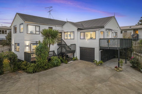 14 Packham Place, Beach Haven, Auckland