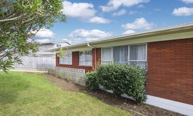 2/71 O'halloran Road, Howick, Auckland