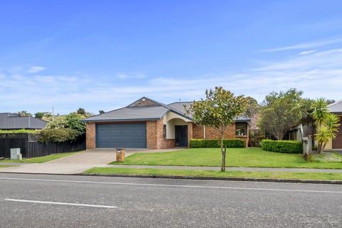 99 Weggery Drive, Waikanae Beach, Waikanae