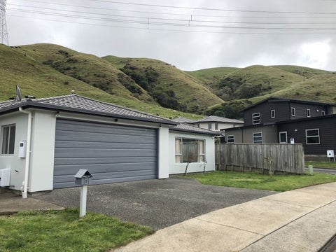 5 Yarnbrook Grove, Churton Park, Wellington