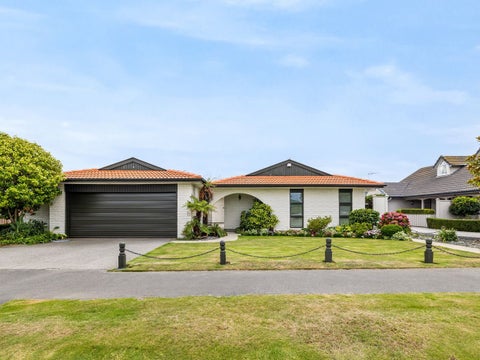 84 Claridges Road, Casebrook, Christchurch