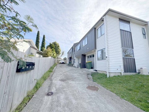 6C Buisson Glade, West Harbour, Auckland