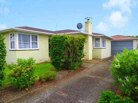 12 Lowestoft Place, West End, Palmerston North