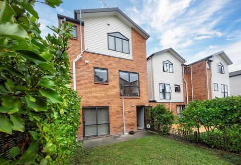 21/172 Mcleod Road, Te Atatu South, Auckland