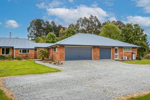 1701 Cust Road, Cust, Cust