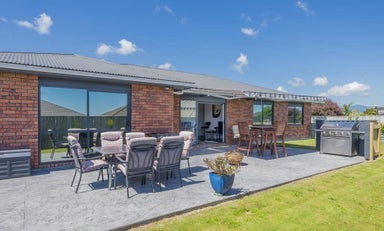 15 Ludlam Way, Otaki