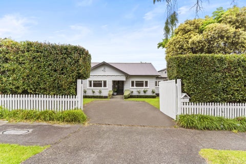 18 Fir Street, Waterview, Auckland