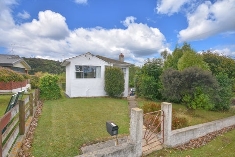 55 Martin Road, Fairfield, Dunedin