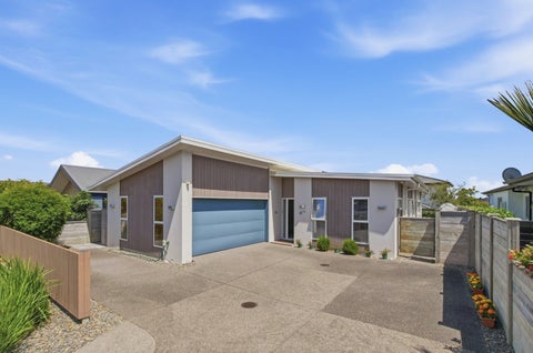 24 Coast Boulevard, Papamoa Beach, Papamoa