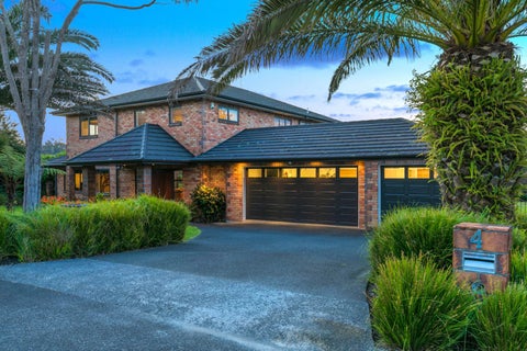 4 Thomas Hunter Lane, Greenhithe, Auckland