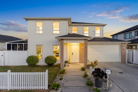 47 Johns Creek Crescent, Silverdale, Silverdale