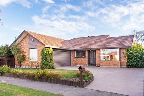 18 Kintyre Drive, Broomfield, Christchurch