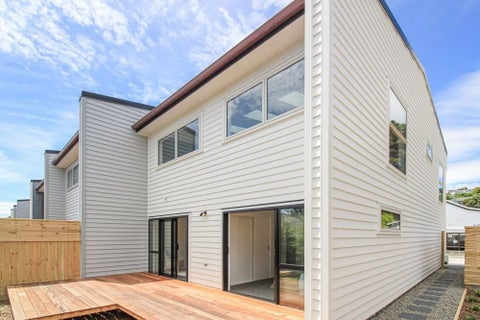 1/7 Grays Road, Plimmerton, Porirua