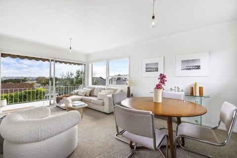 4/134 Calliope Road, Stanley Point, Auckland