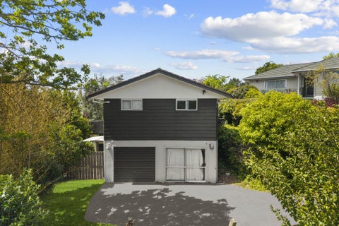 6 Theban Place, Totara Vale, Auckland